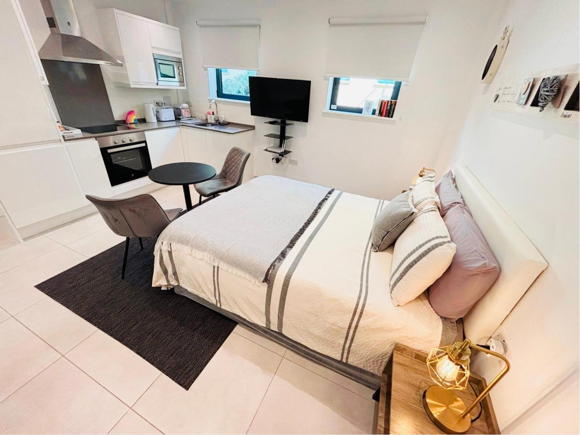 Gibraltar Central Suites Luaran gambar